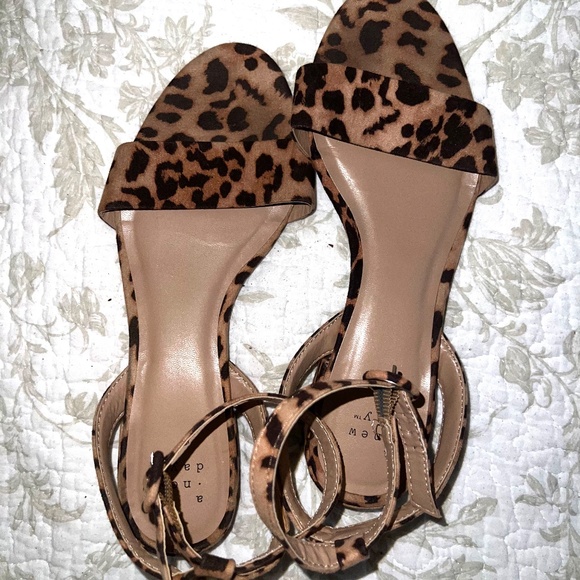 a new day Winona Kitten Heels - Picture 1 of 4